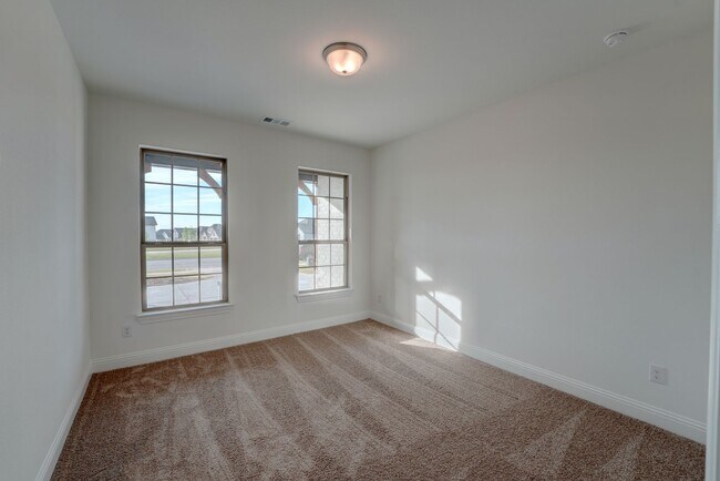 Building Photo - Must See 5 Bed 4.5 Bath in Northlake