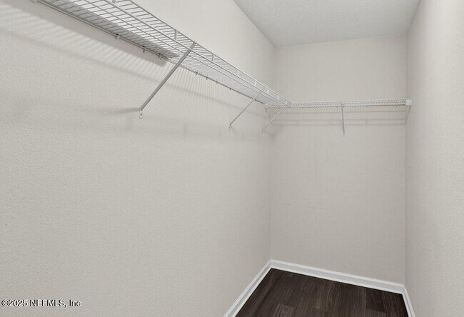 Building Photo - 8387 Cape Fox Dr