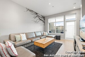 Building Photo - 17902 La Cantera Pkwy