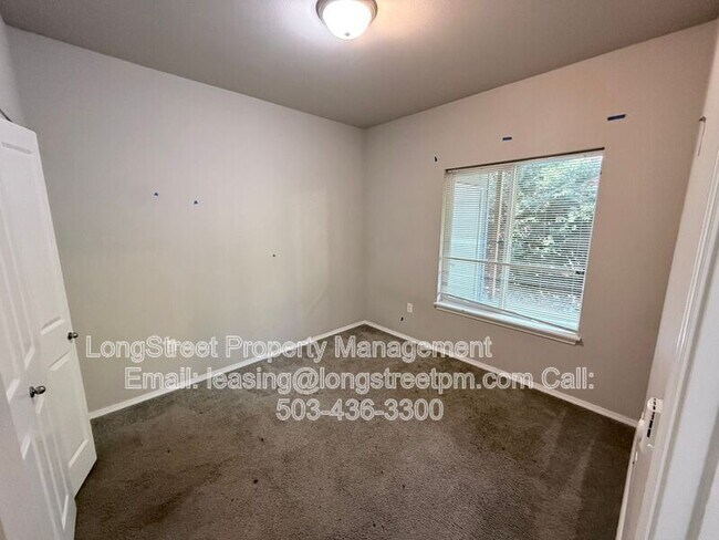 Building Photo - 3655 Pleasant View Dr NE