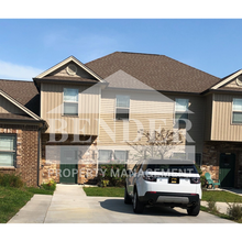 Building Photo - BEAUTIFUL TOWNHOME