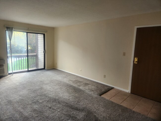 Building Photo - 27453 Westown Blvd