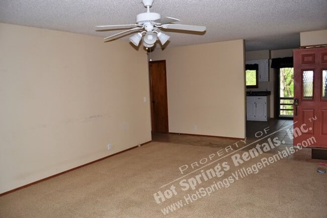 Building Photo - 9 Ona Cir