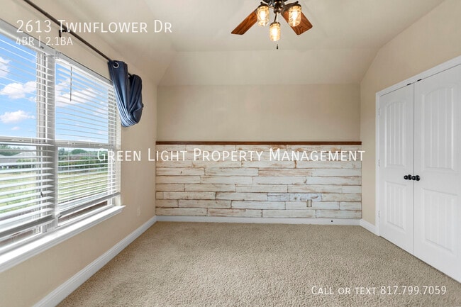 Building Photo - 2613 Twinflower Dr
