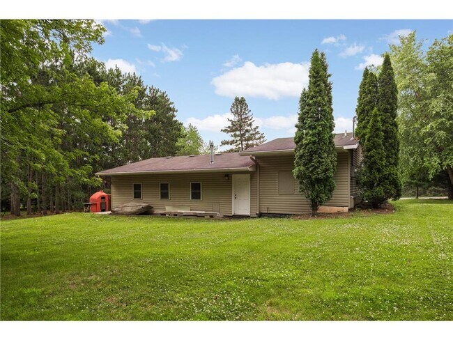 Building Photo - 15340 W Sunrise Cir
