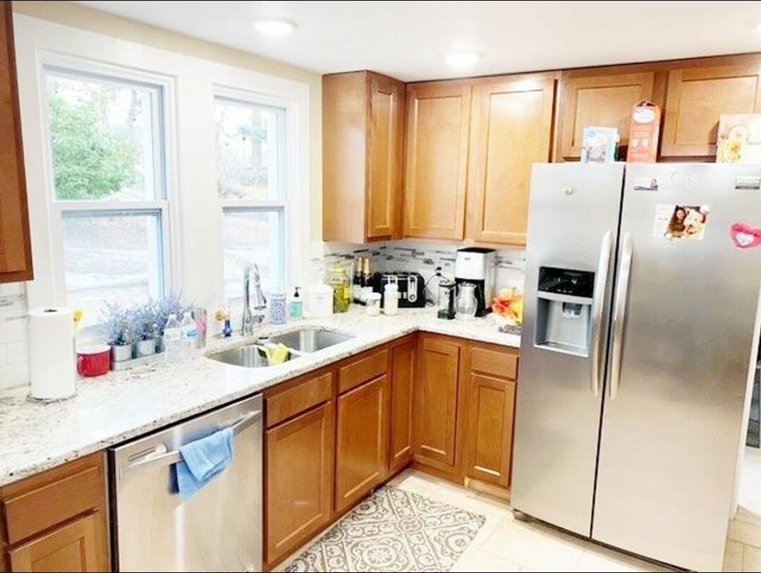 Building Photo - 2126 N 32nd St