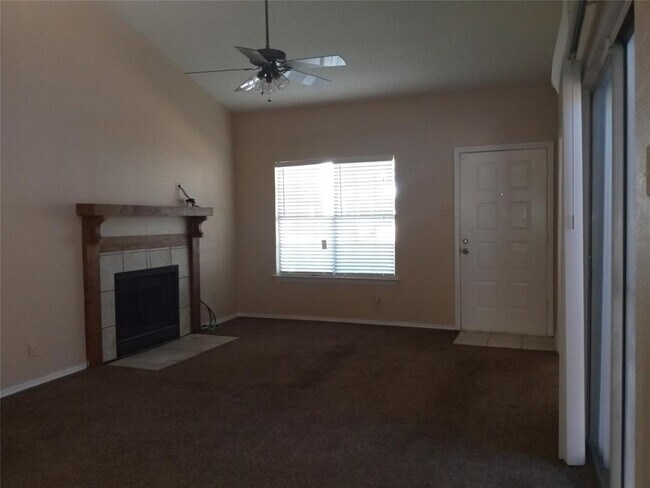 Building Photo - 1612 Scottsdale Dr