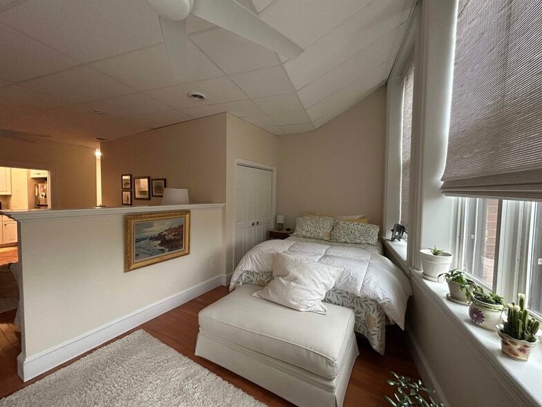 Building Photo - 163 Water, B-2