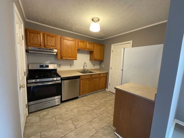 Building Photo - 1439 Springleaf Cir SE