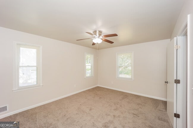 Building Photo - 4141 Macduff Dr