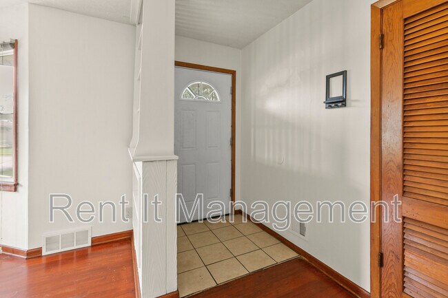 Building Photo - 5416 Browne St