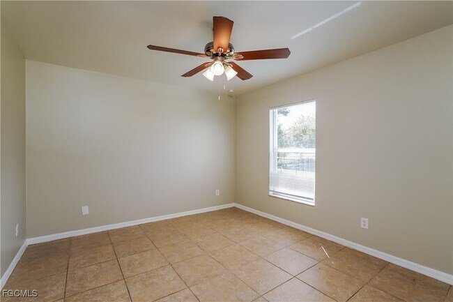 Building Photo - 2050 NW 7th Terrace