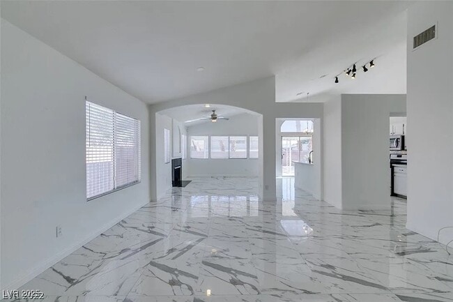 Building Photo - 3706 Lake Victoria Dr