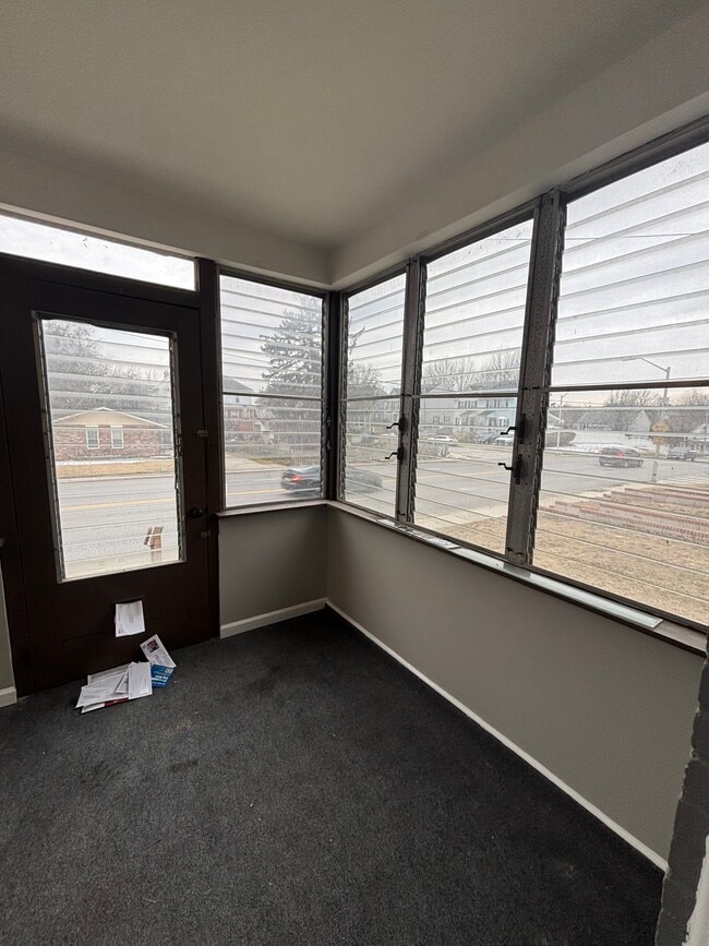 Building Photo - 10XX E Cold Spring Ln