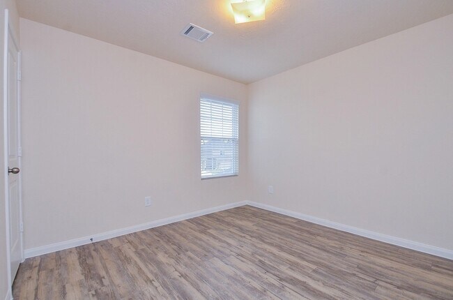 Building Photo - 24226 Ravenna Oaks Ct