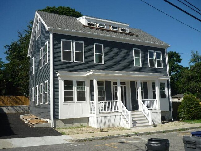 Building Photo - Awesome 3 bed 4 bath in Brighton....