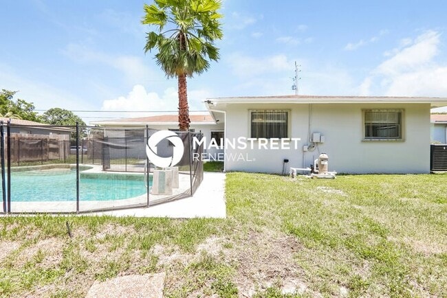 Building Photo - 4 Bedroom Pet-Friendly Home in Lauderhill, FL with Main Street Renewal