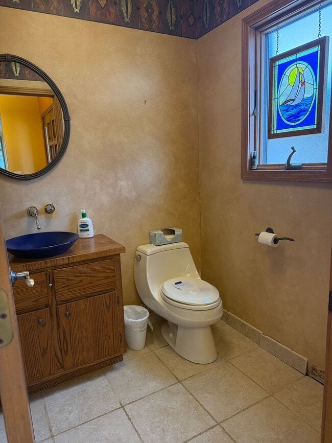 Building Photo - Charming Southwestern Stucco Home