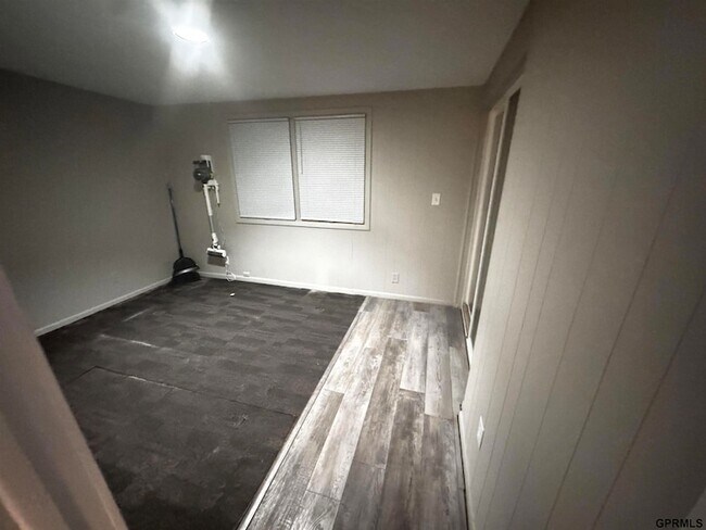 Building Photo - 1859 Front St