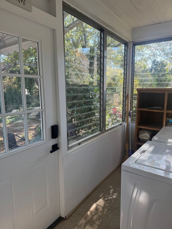 Building Photo - Fantastic Location & Price......More pictures to come!