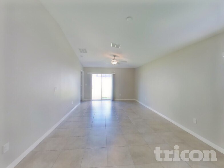 Building Photo - 17235 White Mangrove Dr
