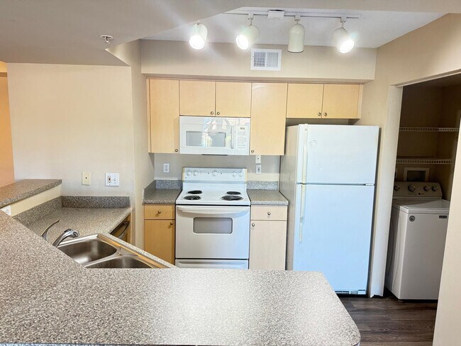 Building Photo - 3779 NW Mediterranean Ln