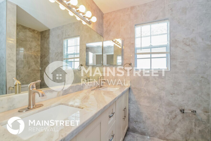 Building Photo - 309 Tiburon Ct