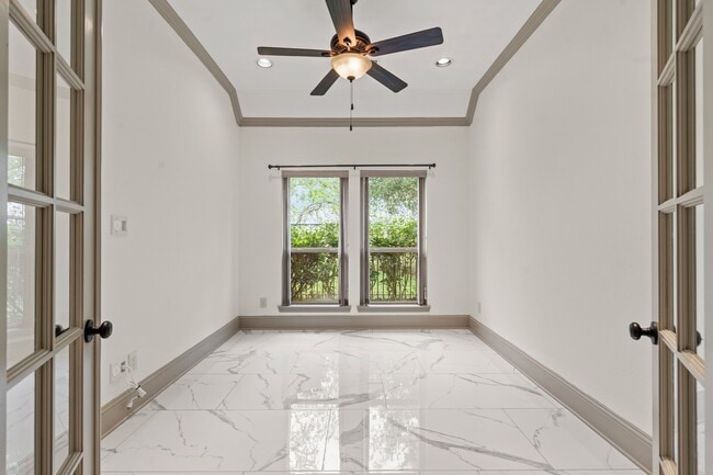 Building Photo - 5327 Metzger Ct