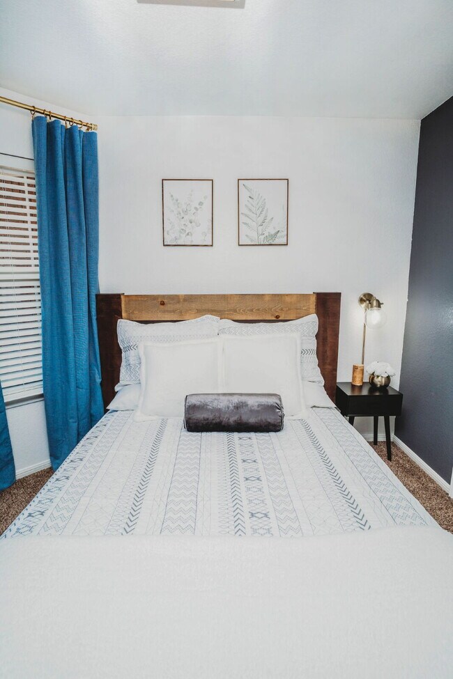 Building Photo - "Charming 3-Bedroom Killeen Home with Cozy Fireplace and 2 Full Baths!"