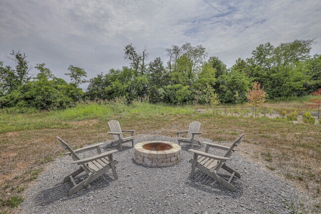 Building Photo - 2935 Winterberry Dr