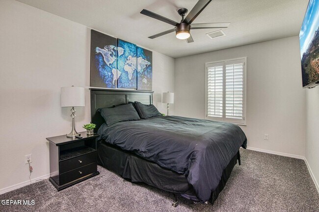Building Photo - 12257 Desert Dove Ave