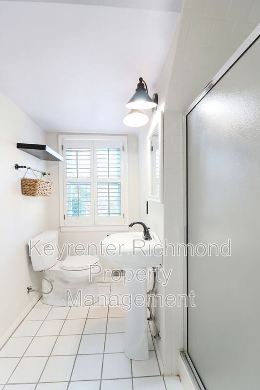 Building Photo - 1506 Antrim Ave