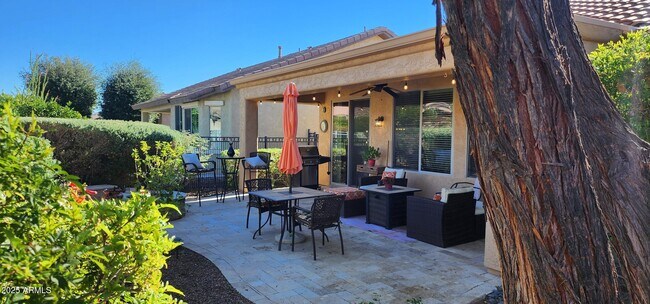 Building Photo - 27244 W Potter Dr