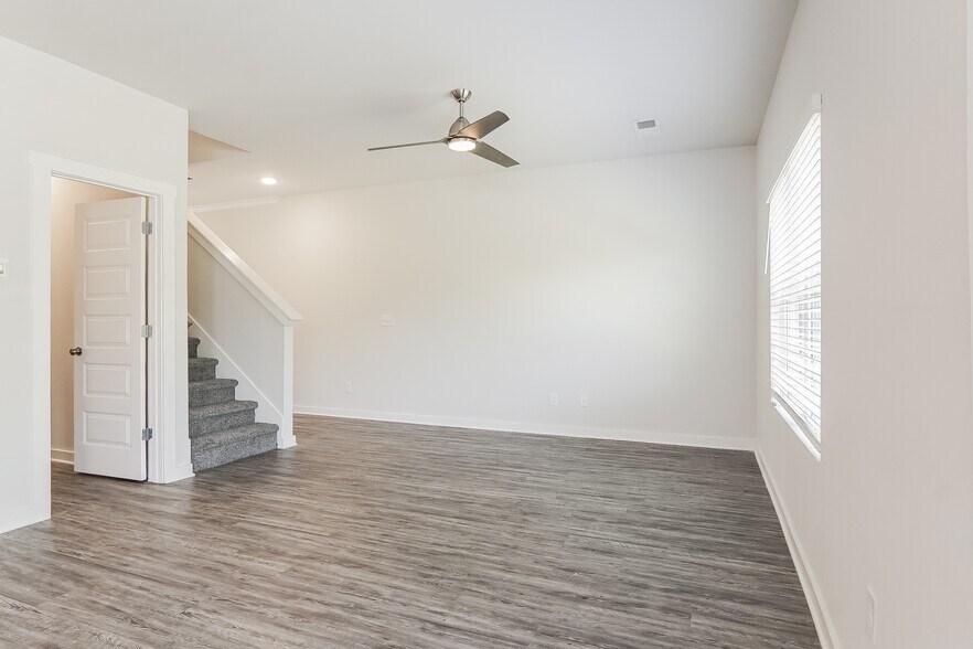 Building Photo - 5500 Cathwick Trce