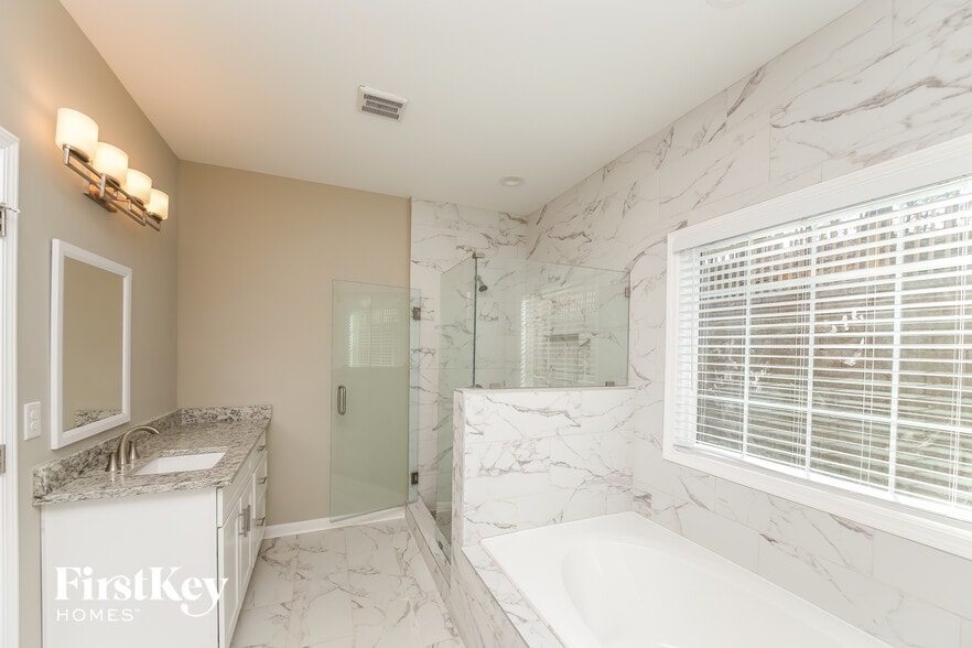 Building Photo - 544 Somersby Dr