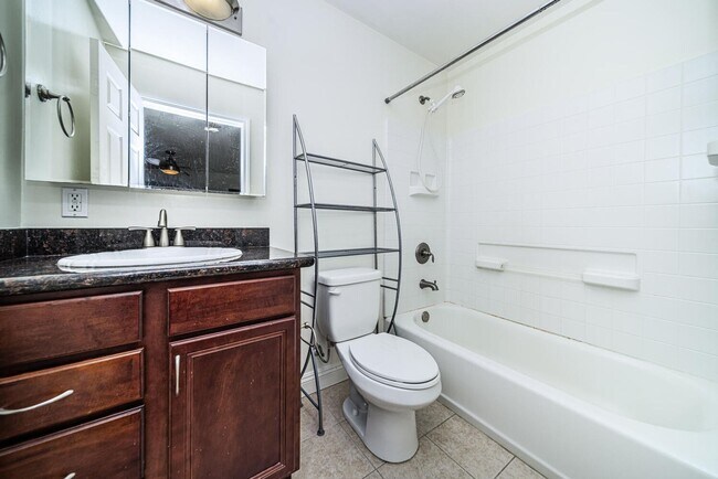Building Photo - Bright 3BD/2BA Upper Condo in Oceanside with Balcony, Community Pool & Tennis Courts