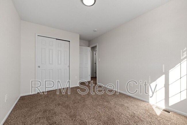 Building Photo - 5085 Tabor Lane