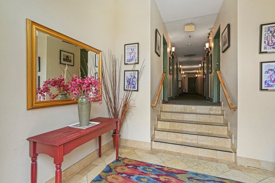 Primary Photo - 1321 Fairmont St NW