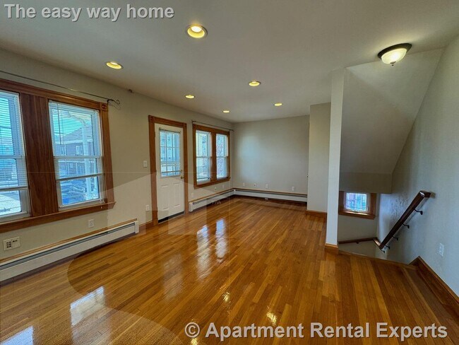 Building Photo - 14 Melville Rd