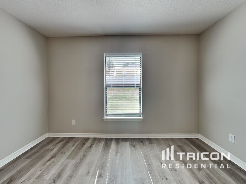 Building Photo - 1608 Fitzgerald Dr