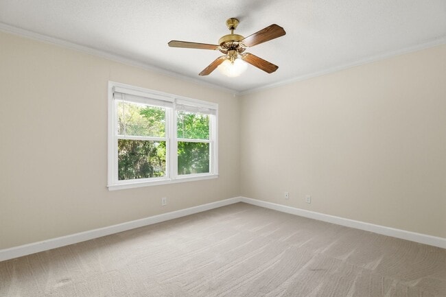 Building Photo - Wilmington Island Home for Lease
