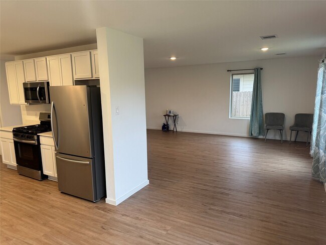 Building Photo - 18637 Cepagatti Dr