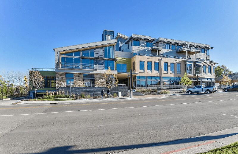 Building Photo - 420 Linden St