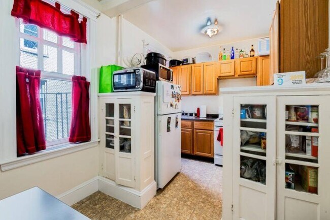 Building Photo - 1 bedroom in Cambridge MA 02138