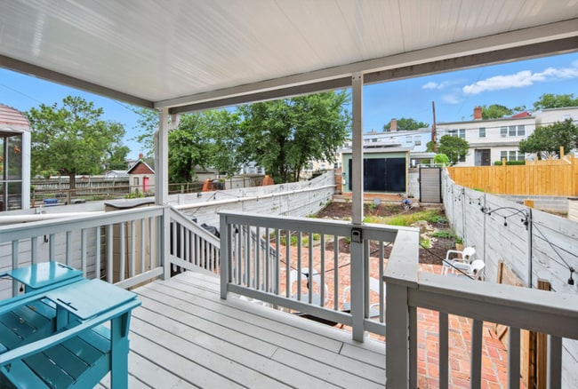 Building Photo - 1340 W St NE