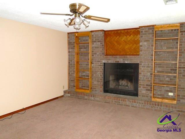 Building Photo - 103 Hunters Glen