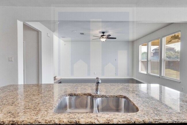 Building Photo - 1405 Middlefield Ct
