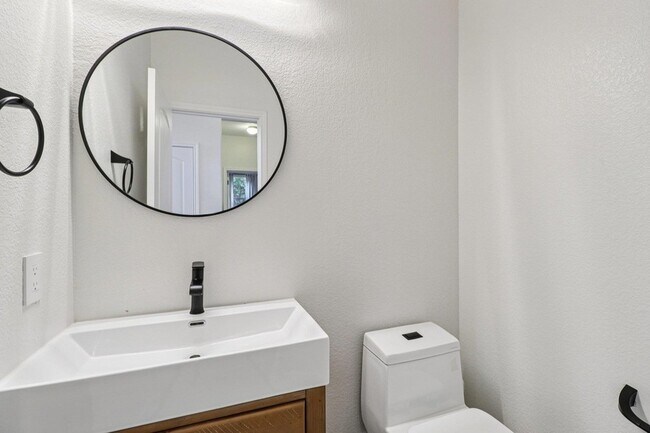 Building Photo - 12604 Tierra Grande Trail