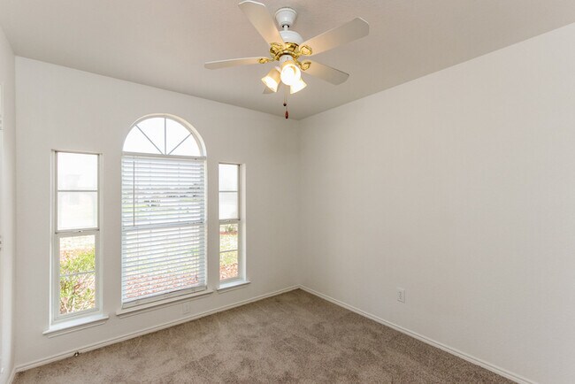 Building Photo - 101 Kennedy Dr