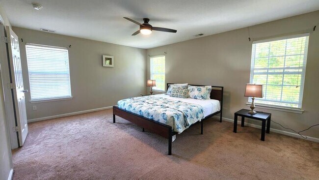 Building Photo - 440 Garcia Dr